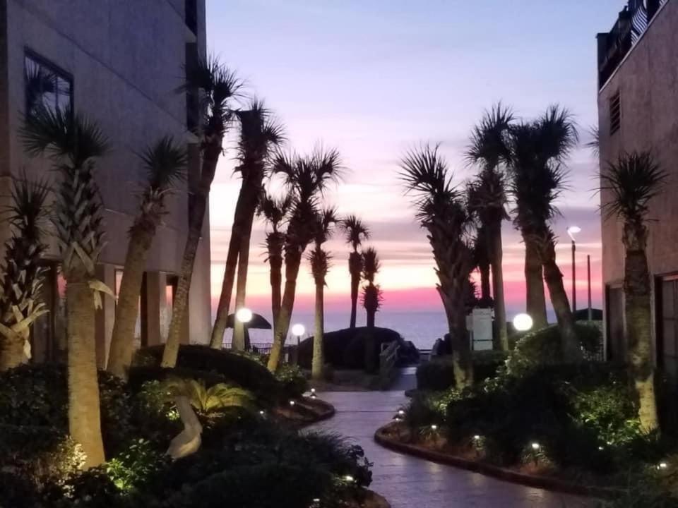 אפרטהוטל מירטל ביץ' Ocean Front, Private Balconies מראה חיצוני תמונה
